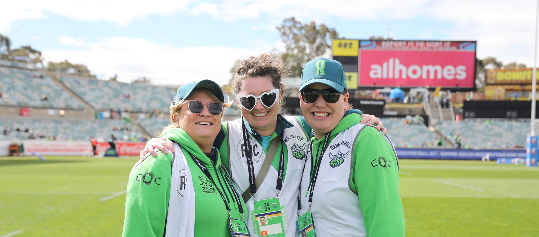 Around The Ground Gallery: Round 26/9