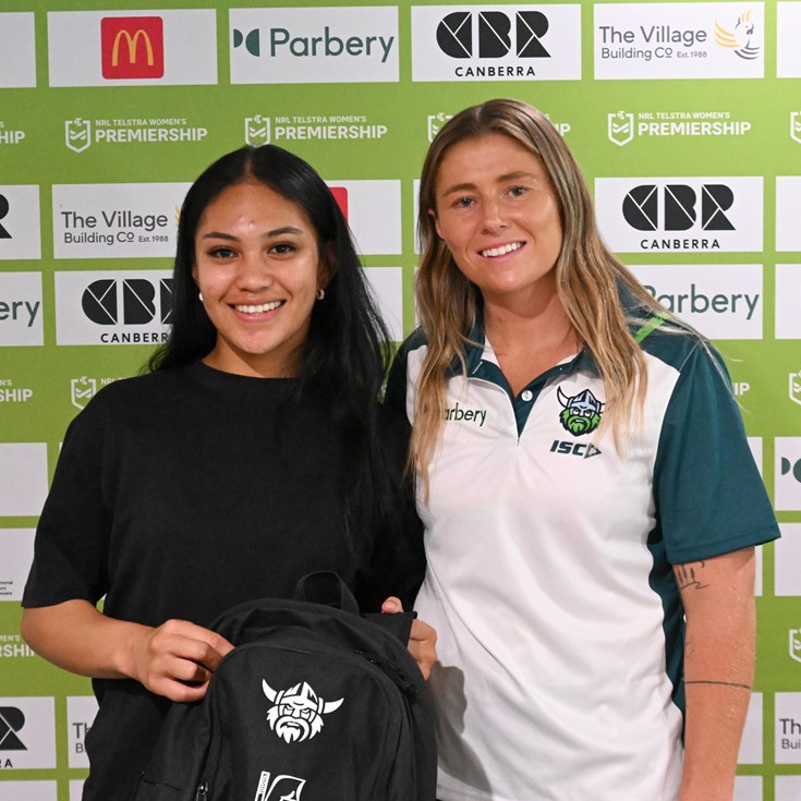 Gallery: Female junior reps kit presentation