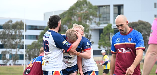 Bushrangers rise to the occasion for Oakley's 100th