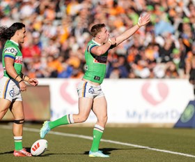 The Raiders secure their fourth consecutive win in a dominant victory over the Tigers