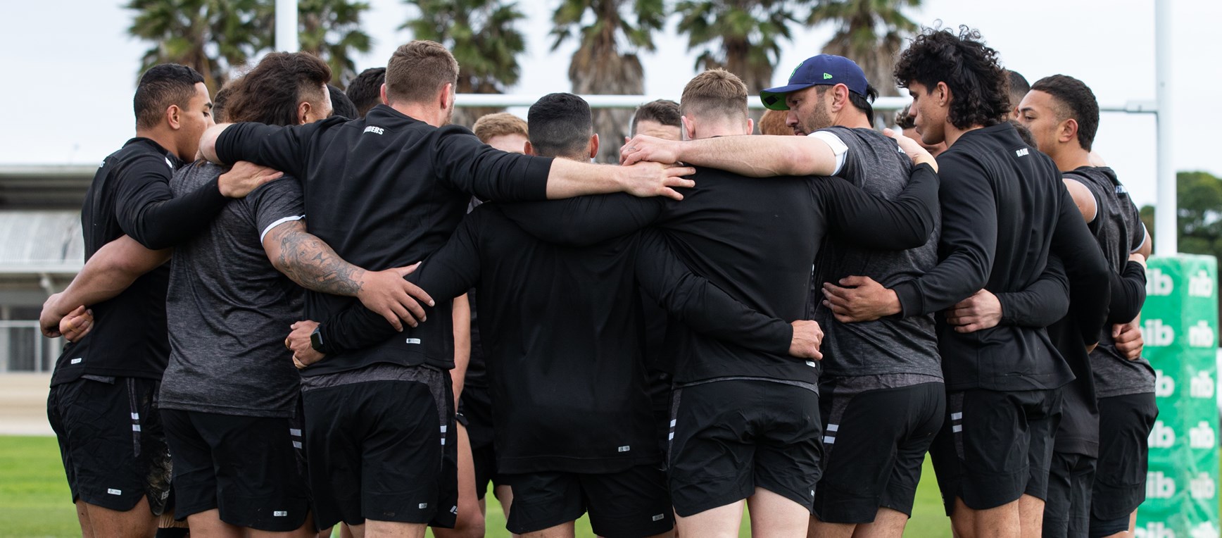 Captain's Run Gallery: Raiders v Warriors