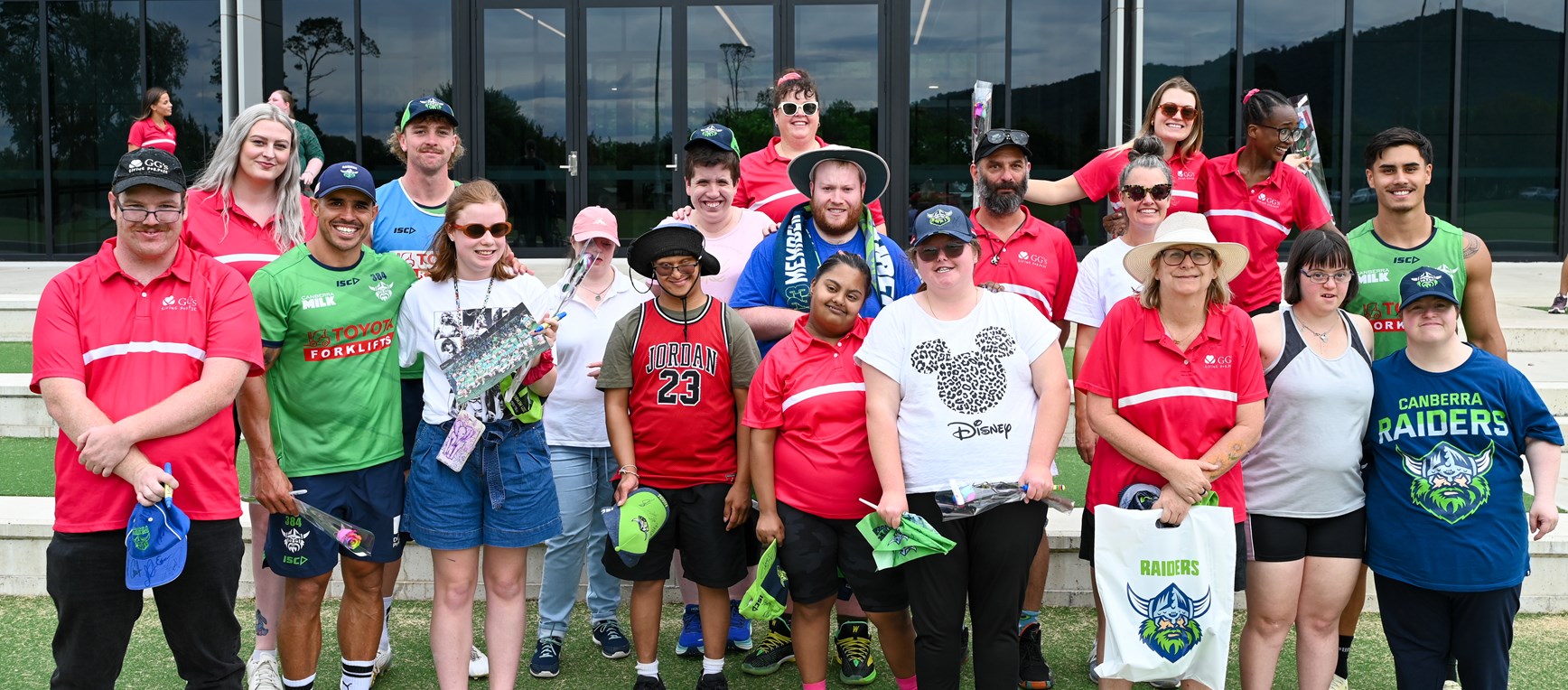 Gallery: GG's Flowers visit Raiders