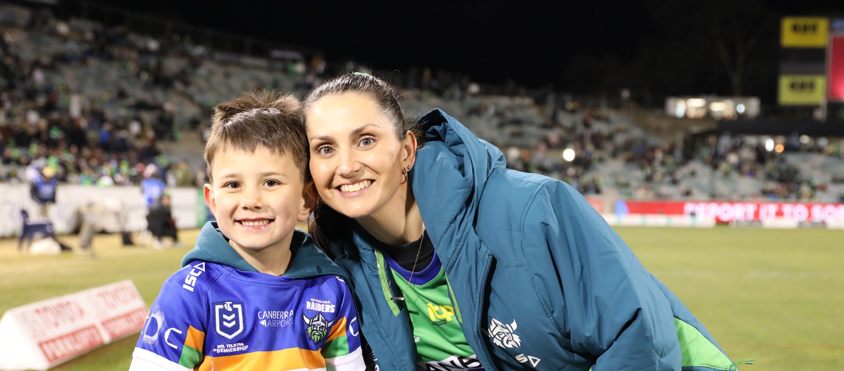 Around The Ground Gallery: Round 23