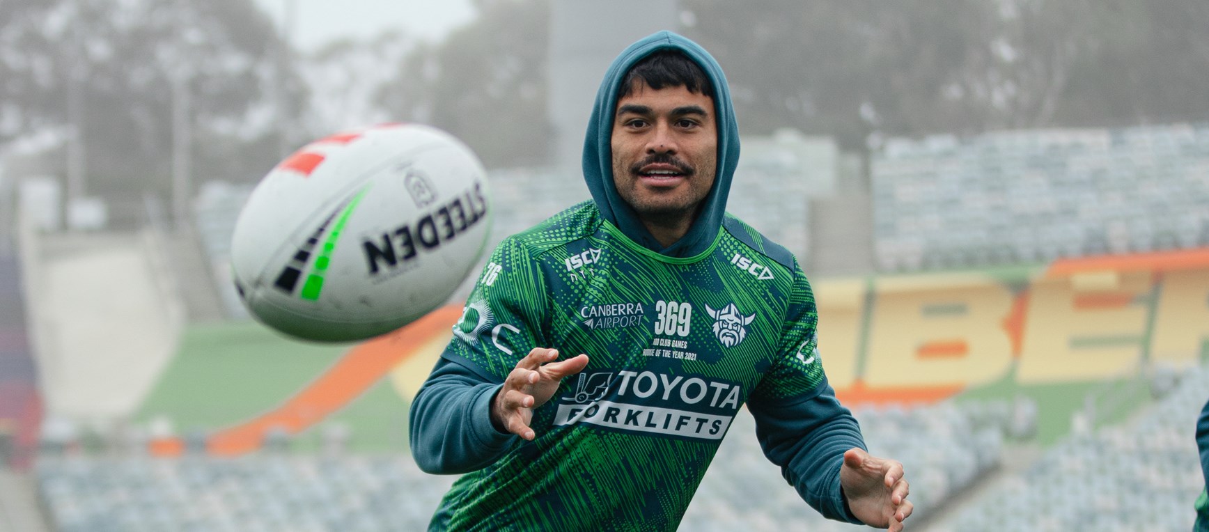 Captain's Run Gallery: Raiders v Dragons