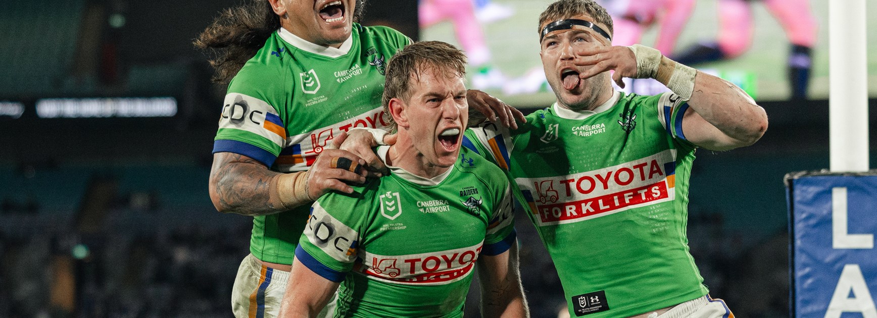 Raiders dominate Bulldogs in huge win at Accor