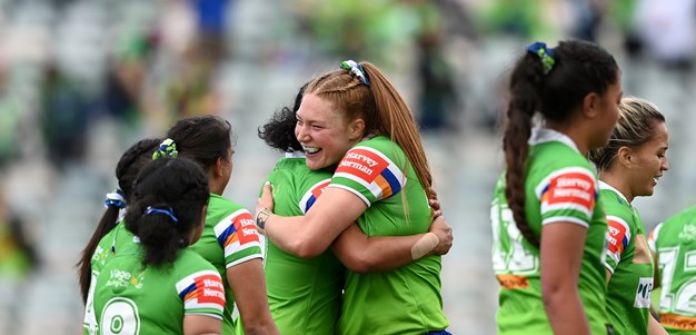 Raiders score first NRLW win over Roosters