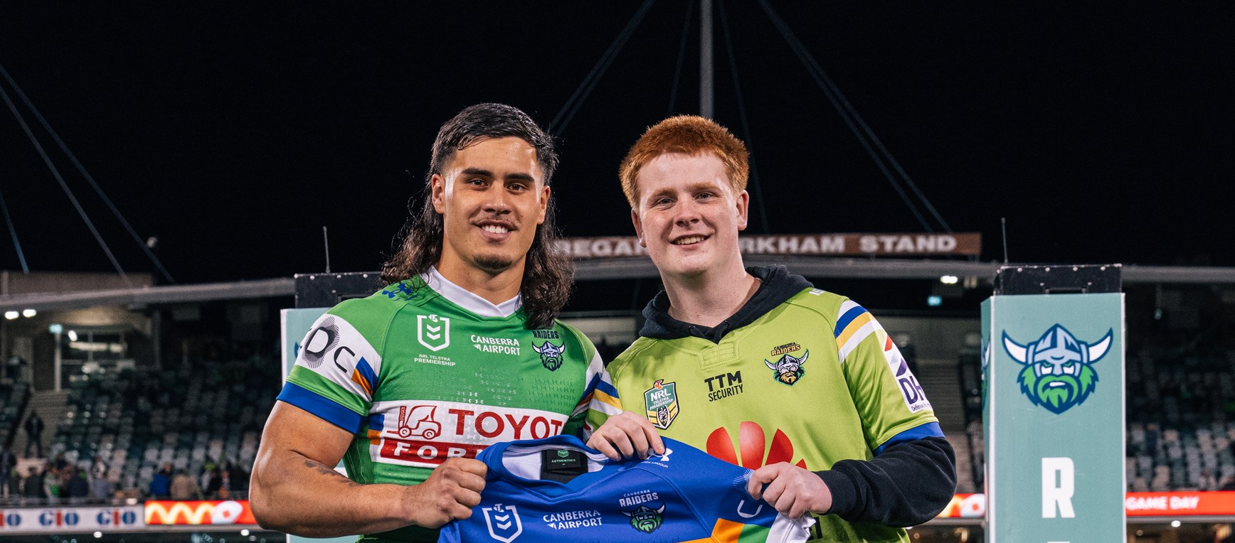 Gallery: Post-Match Member Jersey Presentation
