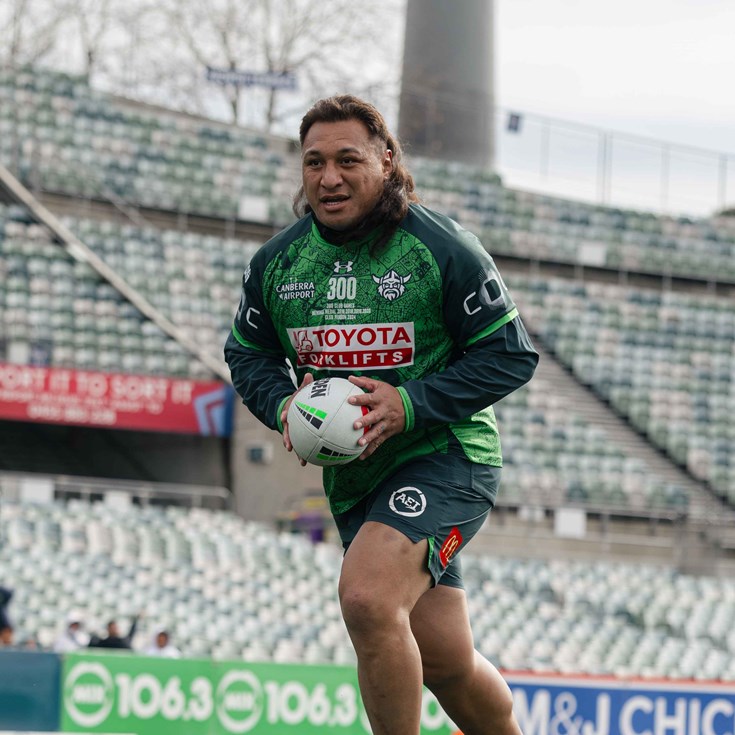 Captain's Run Gallery: Round 25 v Broncos