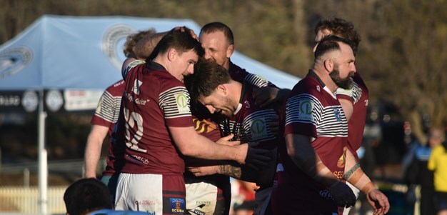 Roos flawless at Shark Park