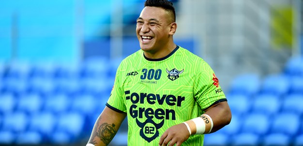 Josh Papalii Re-Signs with the Raiders