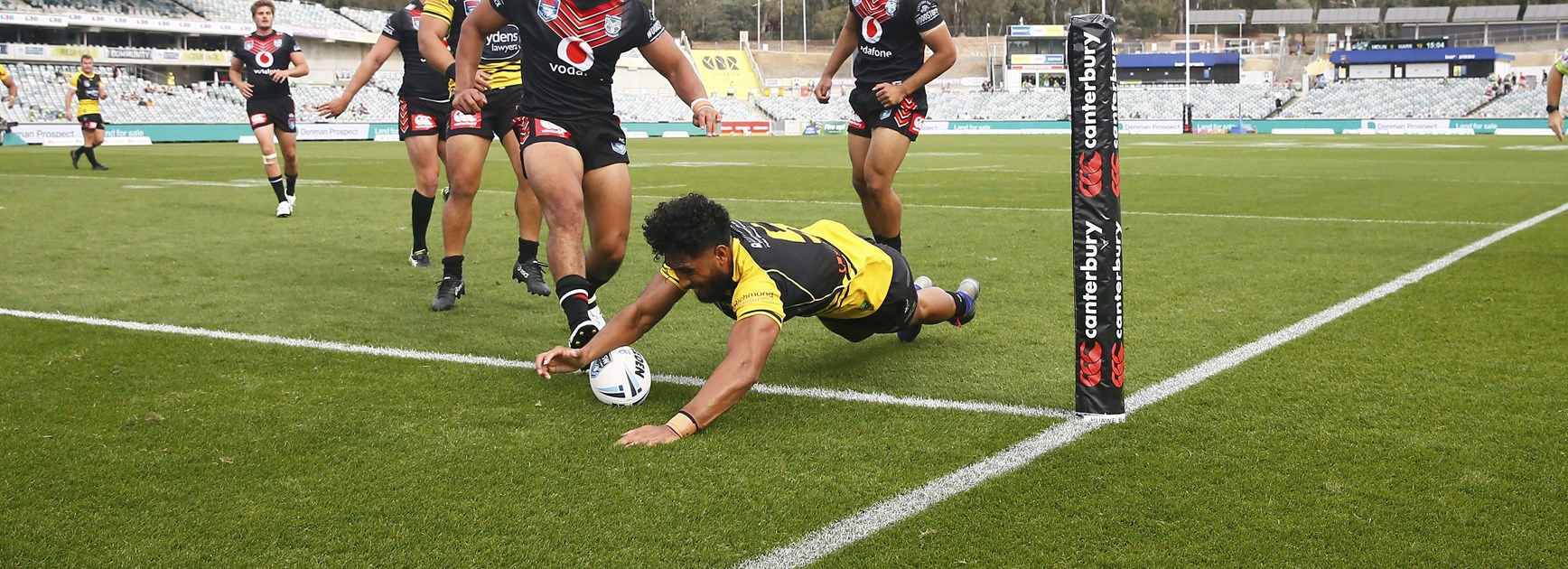 Mounties overcome send off to defeat Warriors