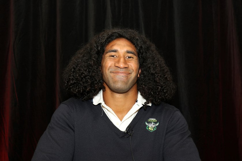 Sia Soliola before shaving off his hair which raised $50,000 for Kulture Break.