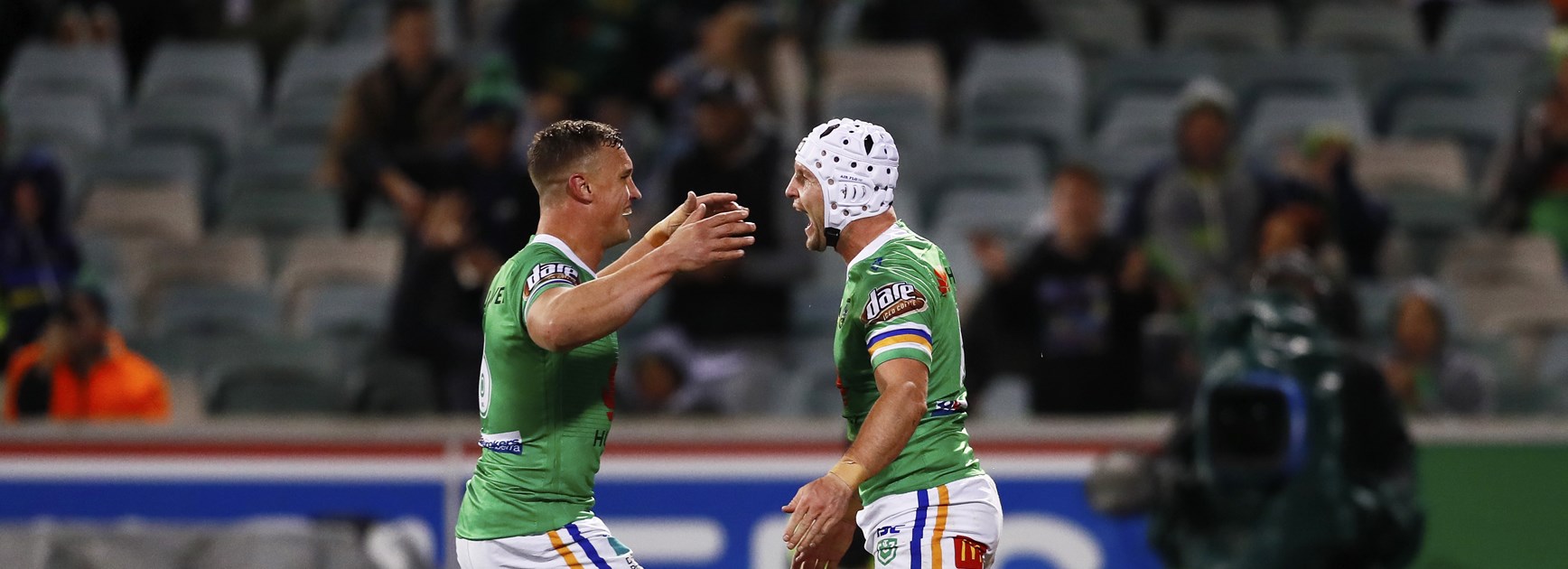 Raiders Snap Sharks Hoodoo