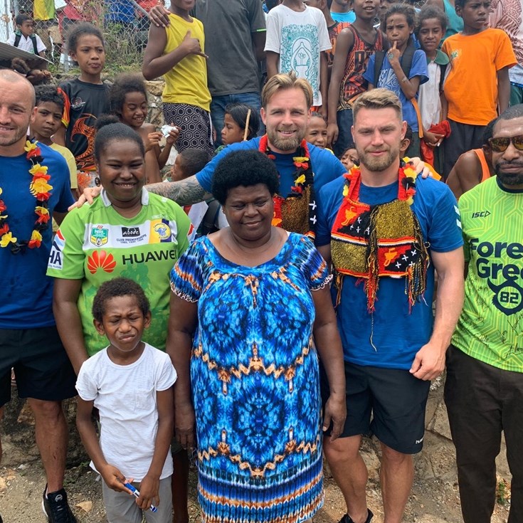 Lions pay emotional tribute to former teammate