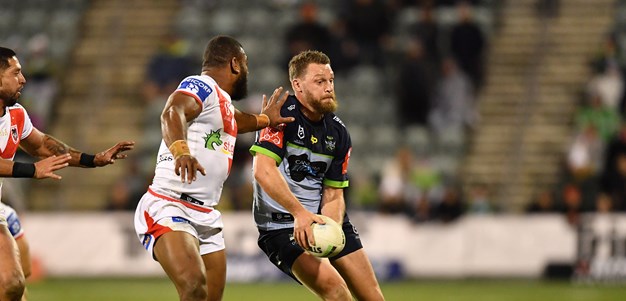 Match Gallery: Raiders v Dragons
